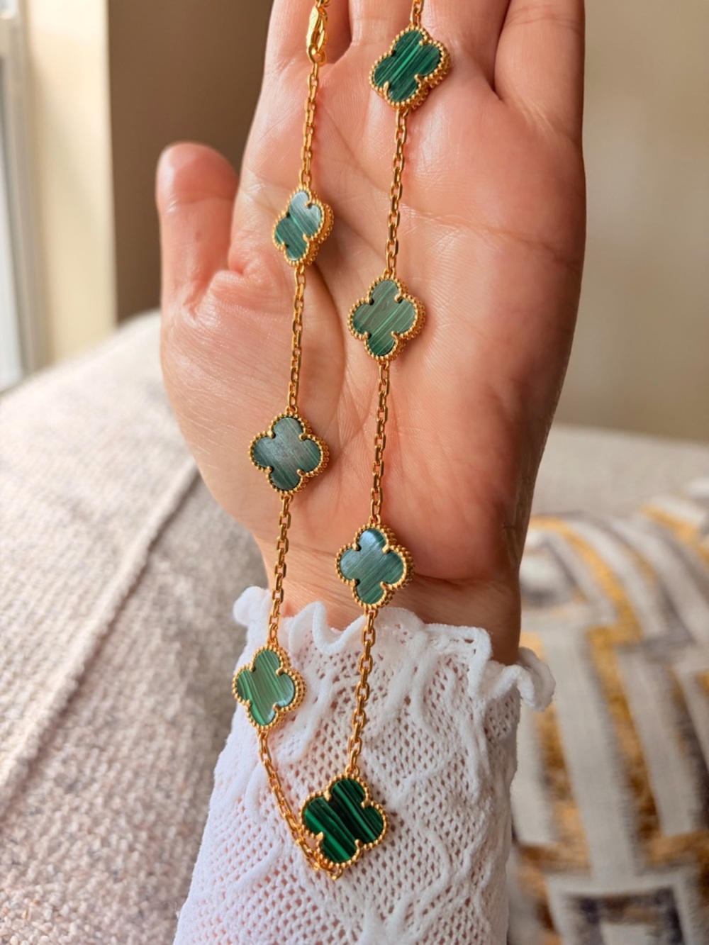 Gold Chain Necklace with Green Clover Motifs Brand New! - Picture 4 of 4